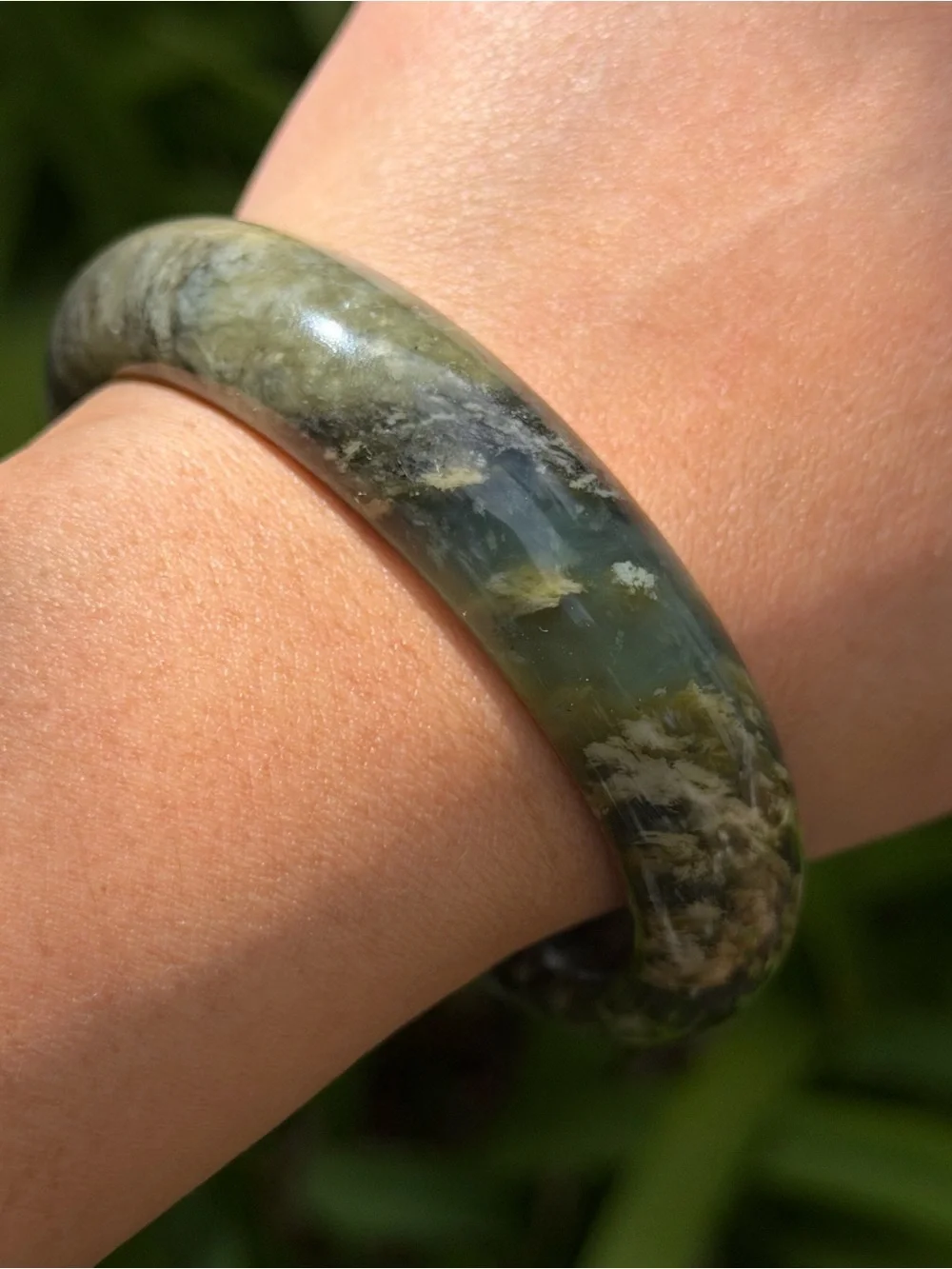 62.5mm inner diameter brown green xiuyu jade bangle 1734